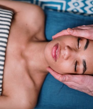 Om deze redenen moet jij een schoonheidsspecialiste opleiding volgen